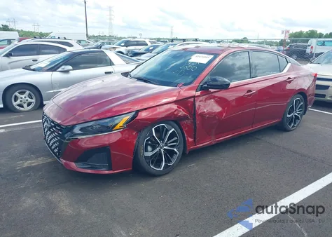 2023 Nissan Altima Sr Fwd из США, поврежденный, VIN 1N4BL4CV5PN404512